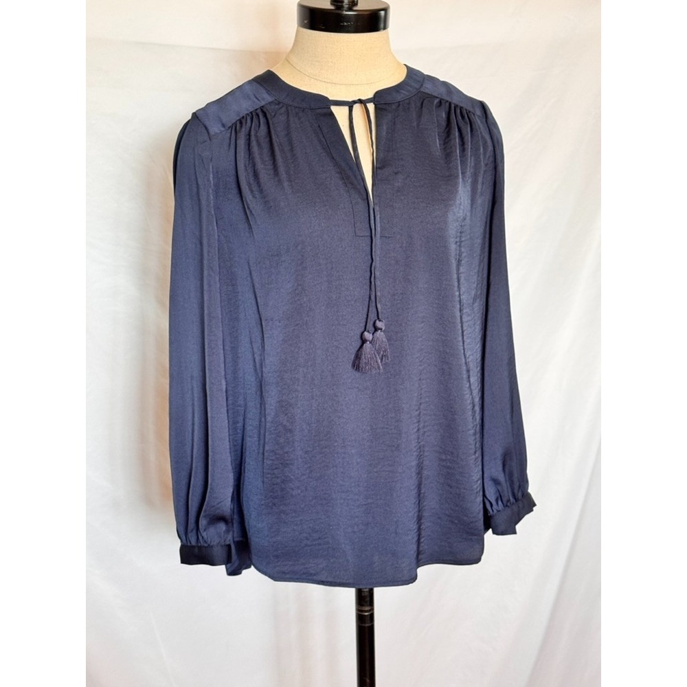 Vineyard Vines Savannah Popover Top Women‎ Size S Navy Matte Satin Blue Tasseled